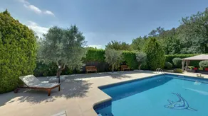 Rez de Villa au calme piscine chauffée, terrain pétanque - Image 4
