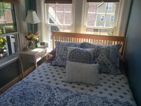 Edgewood's Most Charming Apartment - Image 4