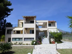 Alexandros studio - Image 2