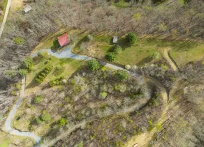 Fluffy Bottom Farm’s Serenity Cabin - Image 5