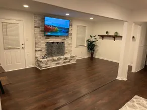 Cheerful 3 bed 2 bath home/fully fenced/pet friend - Image 3