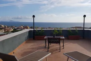 Panoramic two-room apartment on the Gulf of Naples and Vesuvius - Image 5