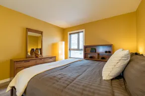 Lap of Luxury - New 2 Bdrm w Free Bonus Amenities - Image 3