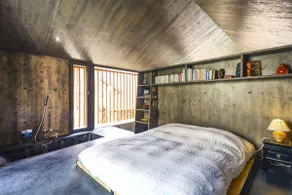 Renovated historic barn in mountain village - Image 5