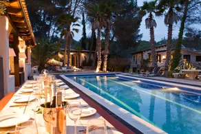 Villa Palmera, with (optional) gym & event room - Image 2