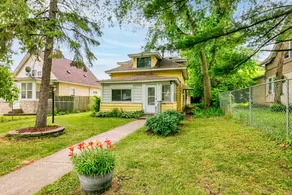 Comfortable Mpls Stay~Garage~Fast WiFi - Image 5
