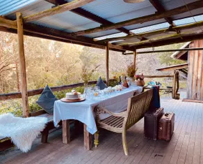 The Cloud House Hampton - Rustic Alpine Retreat - Image 2