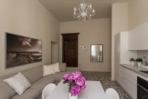 Alighieri Theatre Charming Suite - Image 5