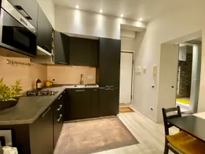 Modern apartment in the center - Image 4