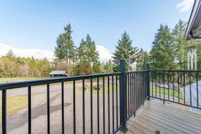 Unique above garage living, only 13 miles to UO - Image 3