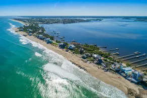 Family Tides: 7BR/6BA Beach house w/dock & hot tub - Image 5