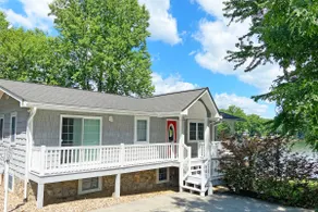 4 bedroom, 2 bath; Penhook Hideaway at SML - Image 2