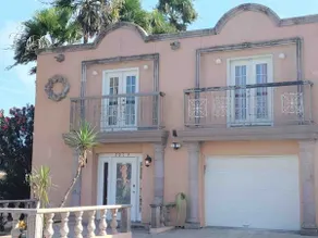 Entire duplex 5 bd/3 bt triplex walk to the beach - Image 2