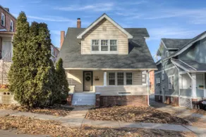 Big Midtown Home! Entertainment Room, Bunk Beds! - Image 2