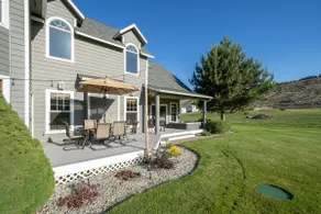 Chelan home 2 Master Suites ~2 Miles from Chelan. - Image 5