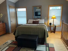 Lake front Loft - Image 5
