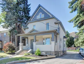 Luxurious Condo with Balcony in Kitchener - Image 4