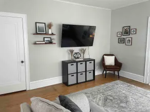 The Downtown Duplex- EAA - Image 4
