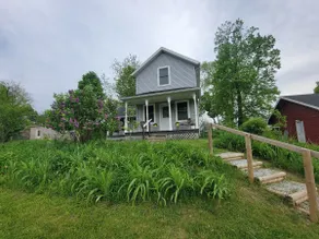 2 story house 3 Bedrooms Cozy house Jones, Mi - Image 2