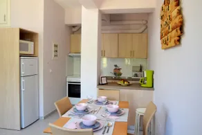 Vanna's Apartments - Image 4