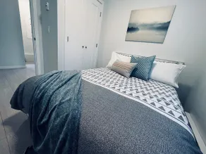 Central Private Laneway Home in Vancouver! - Image 3