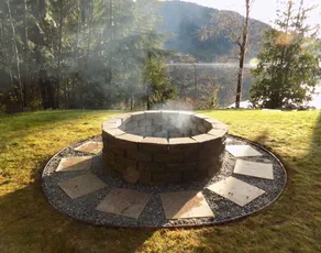 Lakehouse Getaway For Fun In The Sun - Image 2