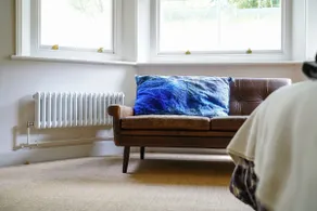 Gorgeous 2 bedroom Flat in tree-lined street - Image 5