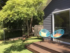 New 1 bedroom Cottage right on Lake - Image 5