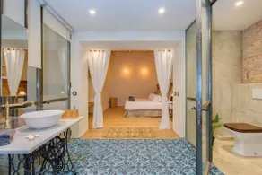 *****”PRINCIPAL” Amazing loft in historical Girona - Image 5