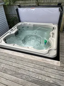 Ludington House-Hot Tub all year (close to town) - Image 2
