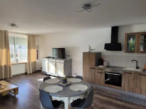 One-bedroom ground-floor apartment in city center Parking and Wi-Fi - Image 2