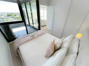 Moonee Ponds Stylish Apartment - Image 5
