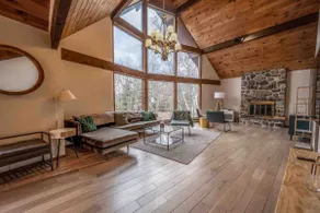 7 Bedroom Luxurious Chalet In Windham, NY - Image 2