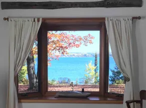 Private Beach Haven with Large Lakehouse - Image 5