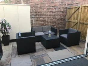No 4 Elizabeth Street - Image 2
