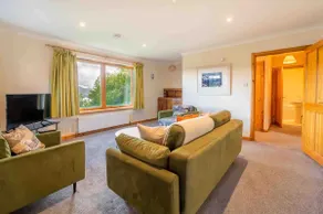 Langridge Highland Home - Image 5