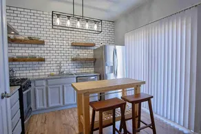 LARGE Updated Townhome Minutes to Downtown Raleigh - Image 5