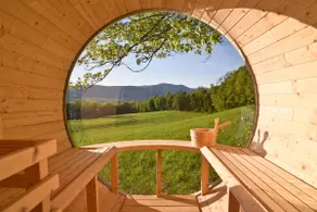 Schoolhouse Spa Retreat on a Vermont Farm - Image 4