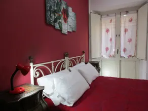 La Rosa di Napoli B&B - Entire Apartment - Image 5