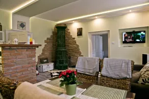 Gyulai 200 Years Apartment - Image 2