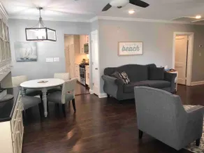 Coastal Cheerful-3 bedroom home - Image 5