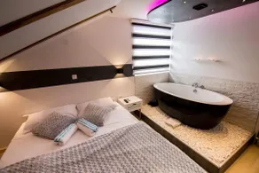 Mountain style duplex apartment - Image 2