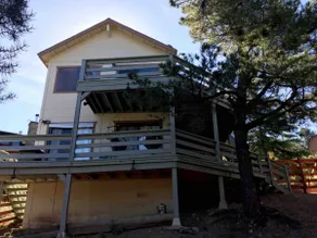 Large Lower Suite in Mountain View Home - Image 4