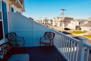 Enjoy the sounds and breeze of the ocean - Image 5