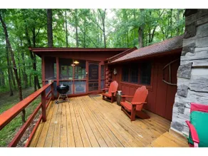 Grandma Barnes Cabin - Image 5