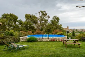 A house with views in the Alt Empordà - Image 3