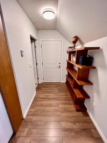 Adorable 1-bedroom guest house, private entrance - Image 2