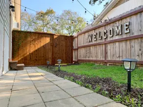 Stunning Private Room with Private Outdoor Entry - Image 2
