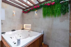Apartment with Garden and Jacuzzi Leblon Praia Rio - Image 4