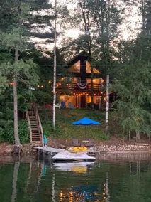 Charming All-Season Lake House Getaway - Image 3